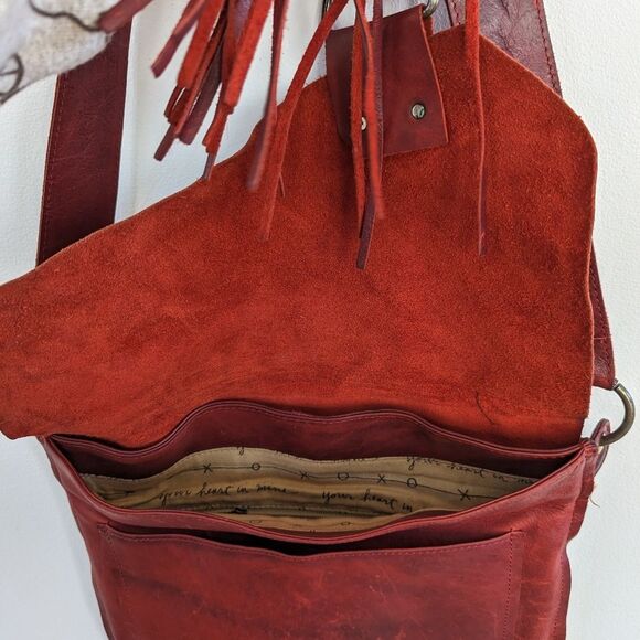 Lisa Leonard your heart in mine boho red leather crossbody bag {deep ruby} - Picture 3 of 9